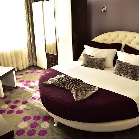 Mustafakemalpaşa Hande Hotel מראה חיצוני תמונה