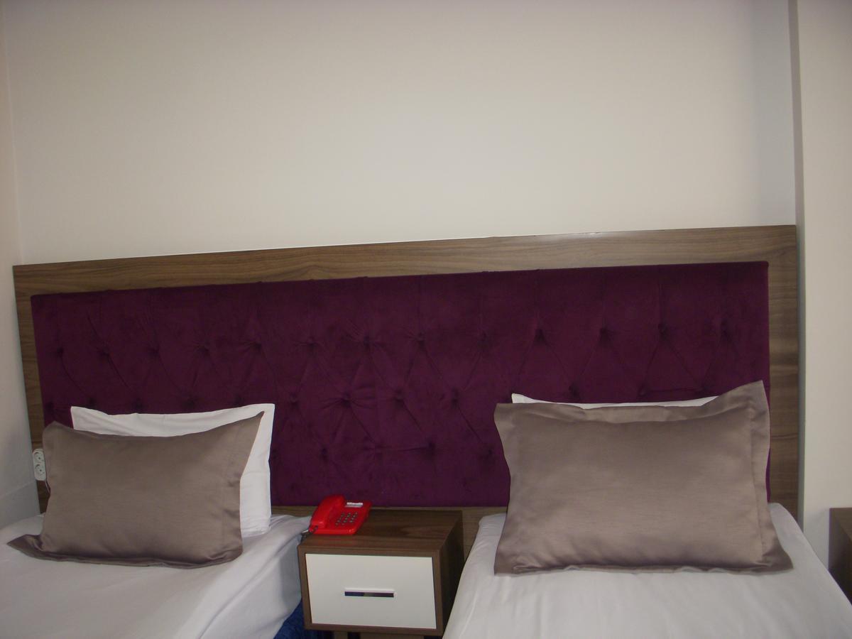 Mustafakemalpaşa Hande Hotel מראה חיצוני תמונה