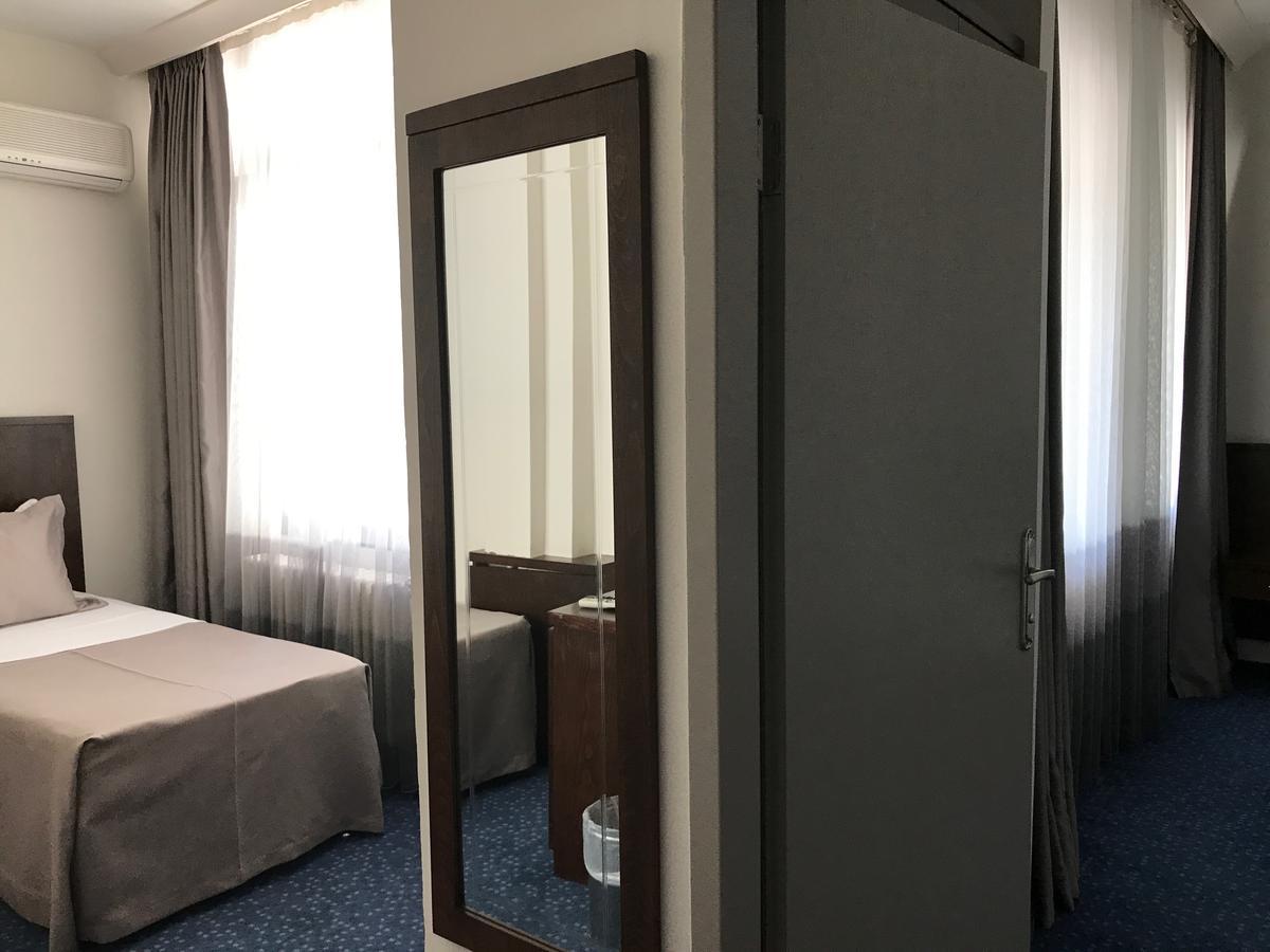 Mustafakemalpaşa Hande Hotel מראה חיצוני תמונה