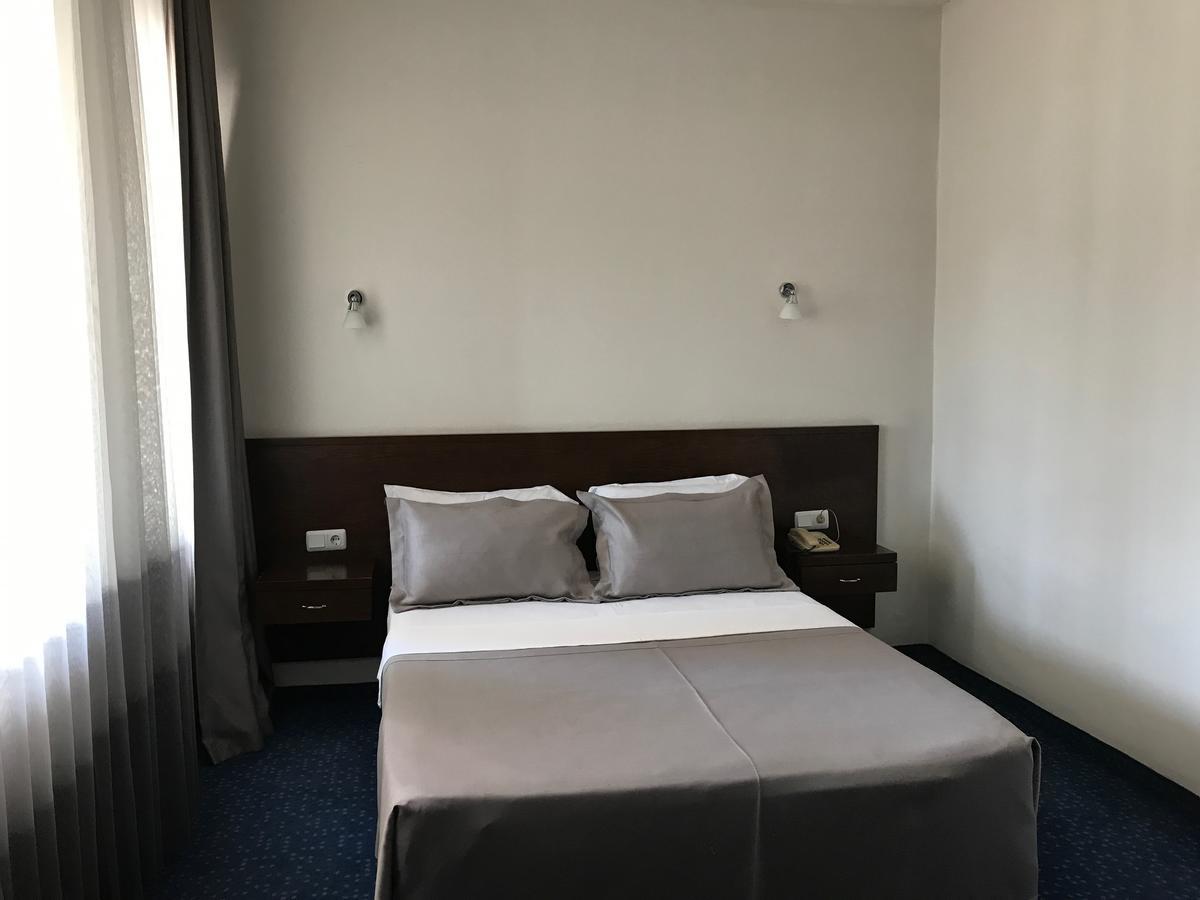 Mustafakemalpaşa Hande Hotel מראה חיצוני תמונה