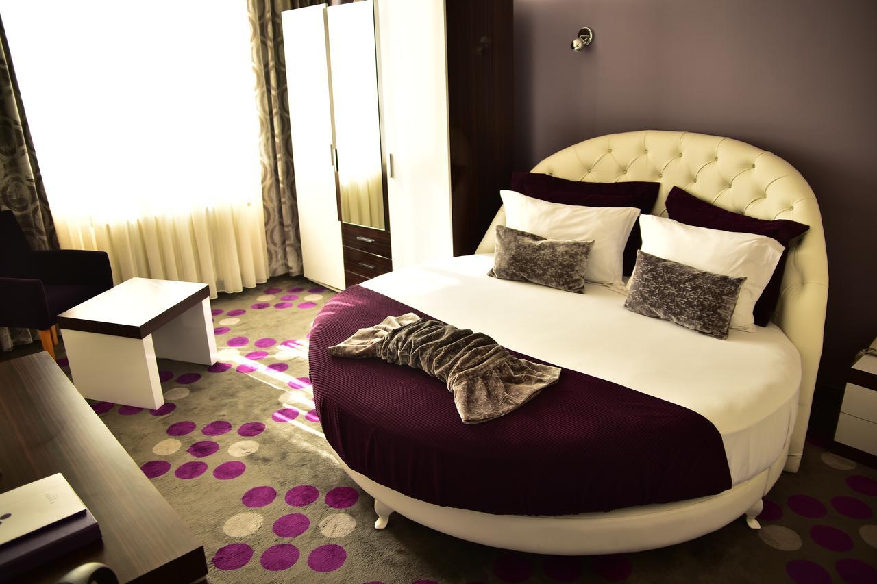 Mustafakemalpaşa Hande Hotel מראה חיצוני תמונה