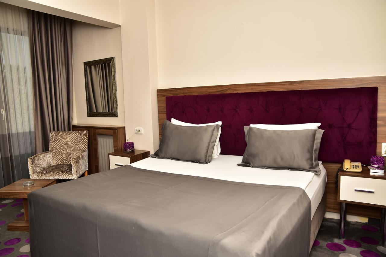 Mustafakemalpaşa Hande Hotel מראה חיצוני תמונה