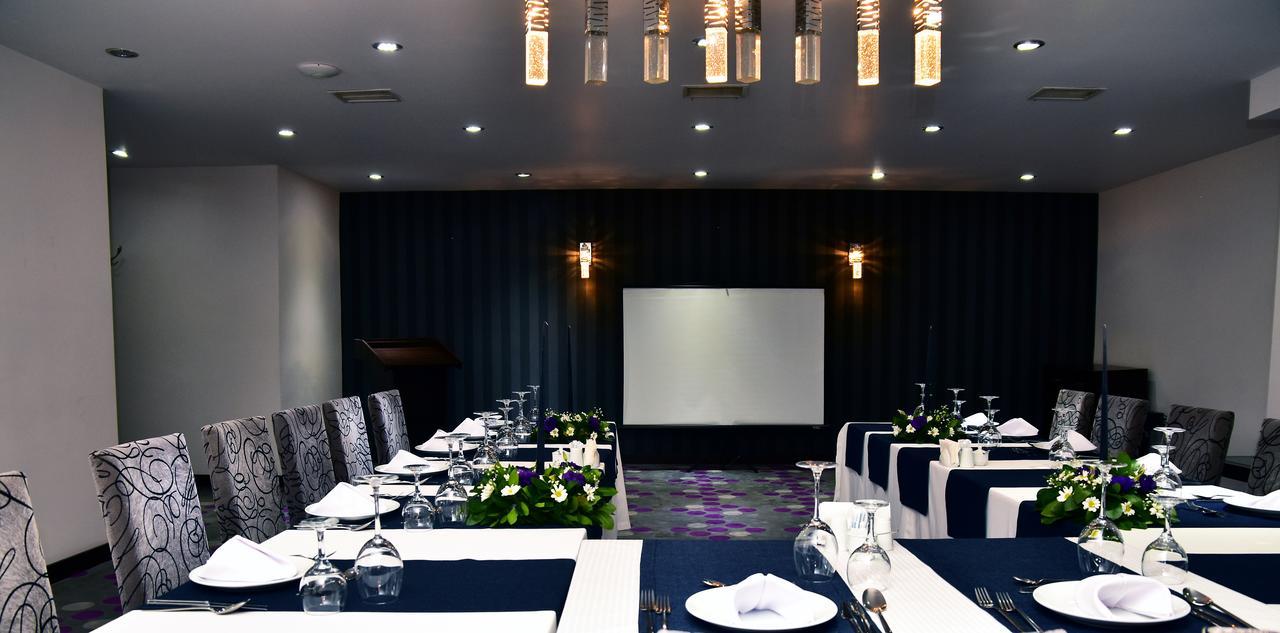 Mustafakemalpaşa Hande Hotel מראה חיצוני תמונה